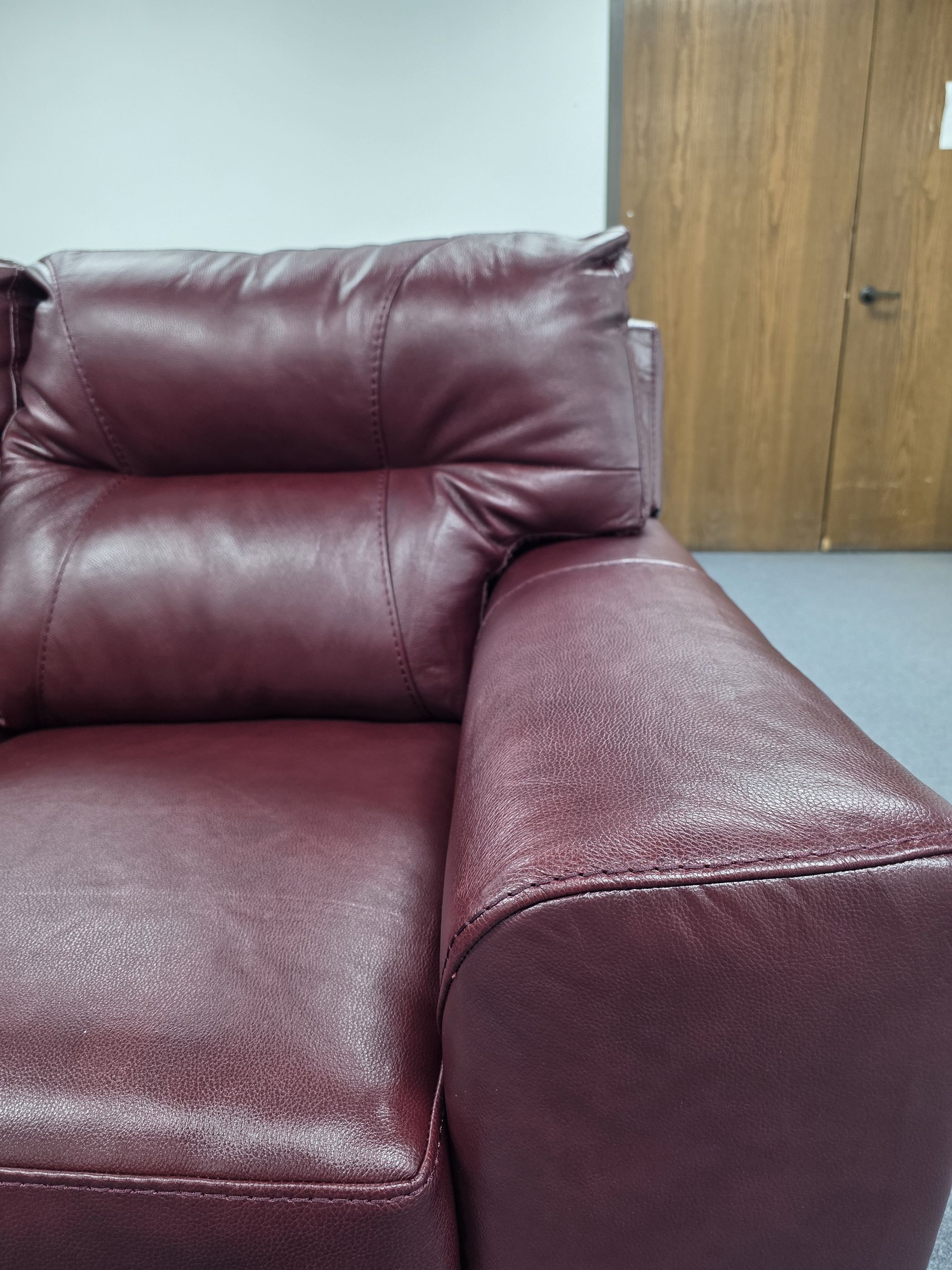 (image for) 2043 Soft Touch Crimson
