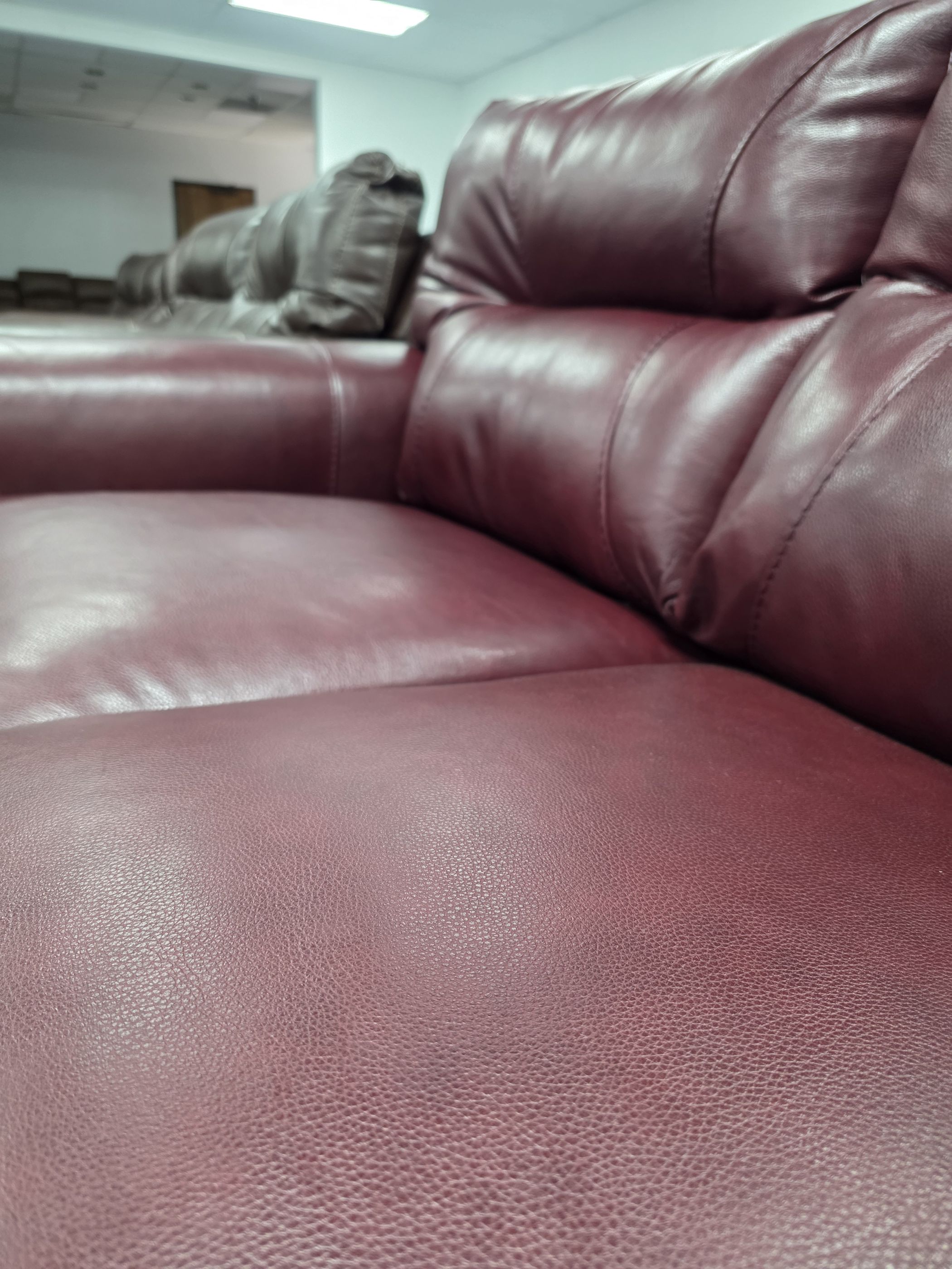 (image for) 2043 Soft Touch Crimson